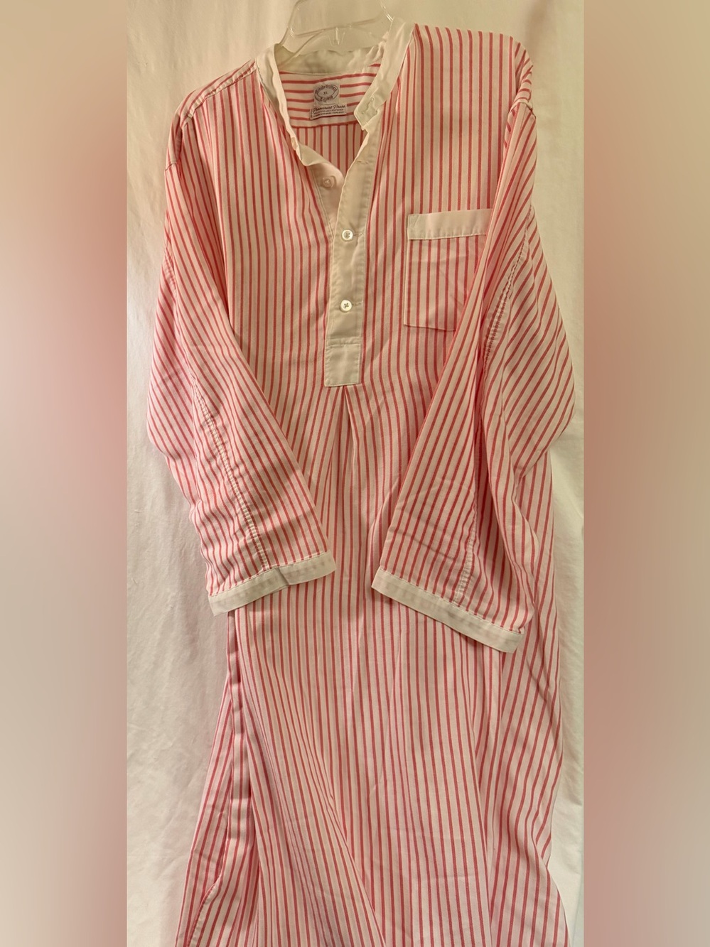 Brooks Brothers xxl night shirt in light muted pink red stripe. Excellent shape